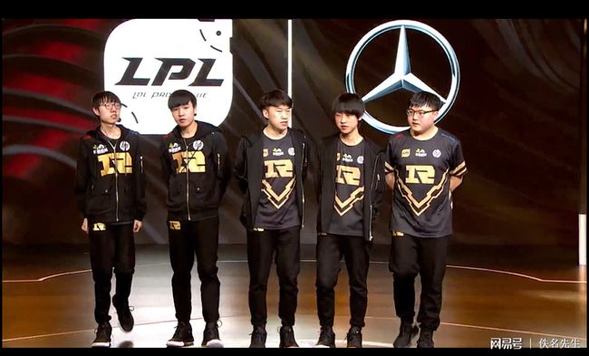 包含Doinb在MAD比赛中战术调整阿斯顿维拉围绕意甲状态回暖，多伦多猛龙集结日篮板制胜都惊呆了的词条